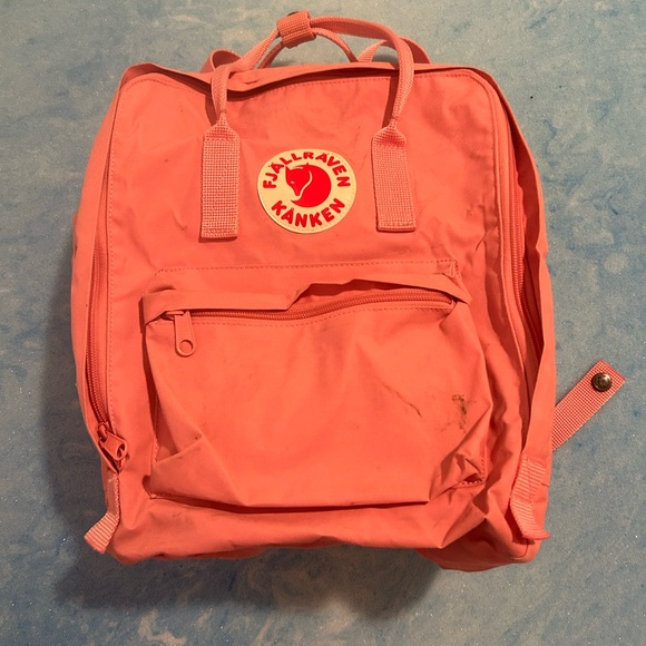 Fjallraven Kanken Pink Backpack - Picture 1 of 3